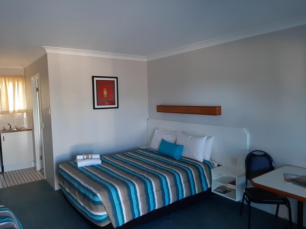 Country Rose Motel Уоруик Екстериор снимка